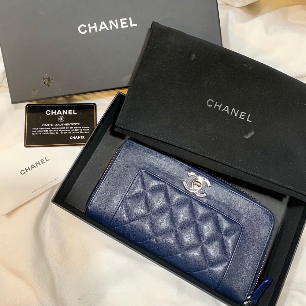 💯Authentic Chanel Mademoiselle Wallet